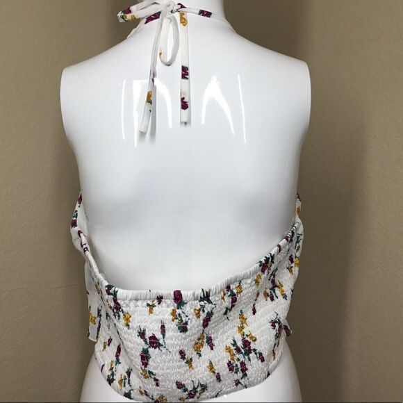 Leith Tie Front Crop Halter Tank (C1) - Picture 2 of 6